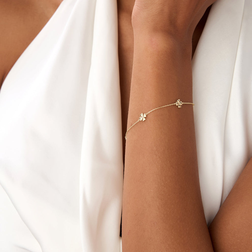 14k Gold Clover Station Bracelet