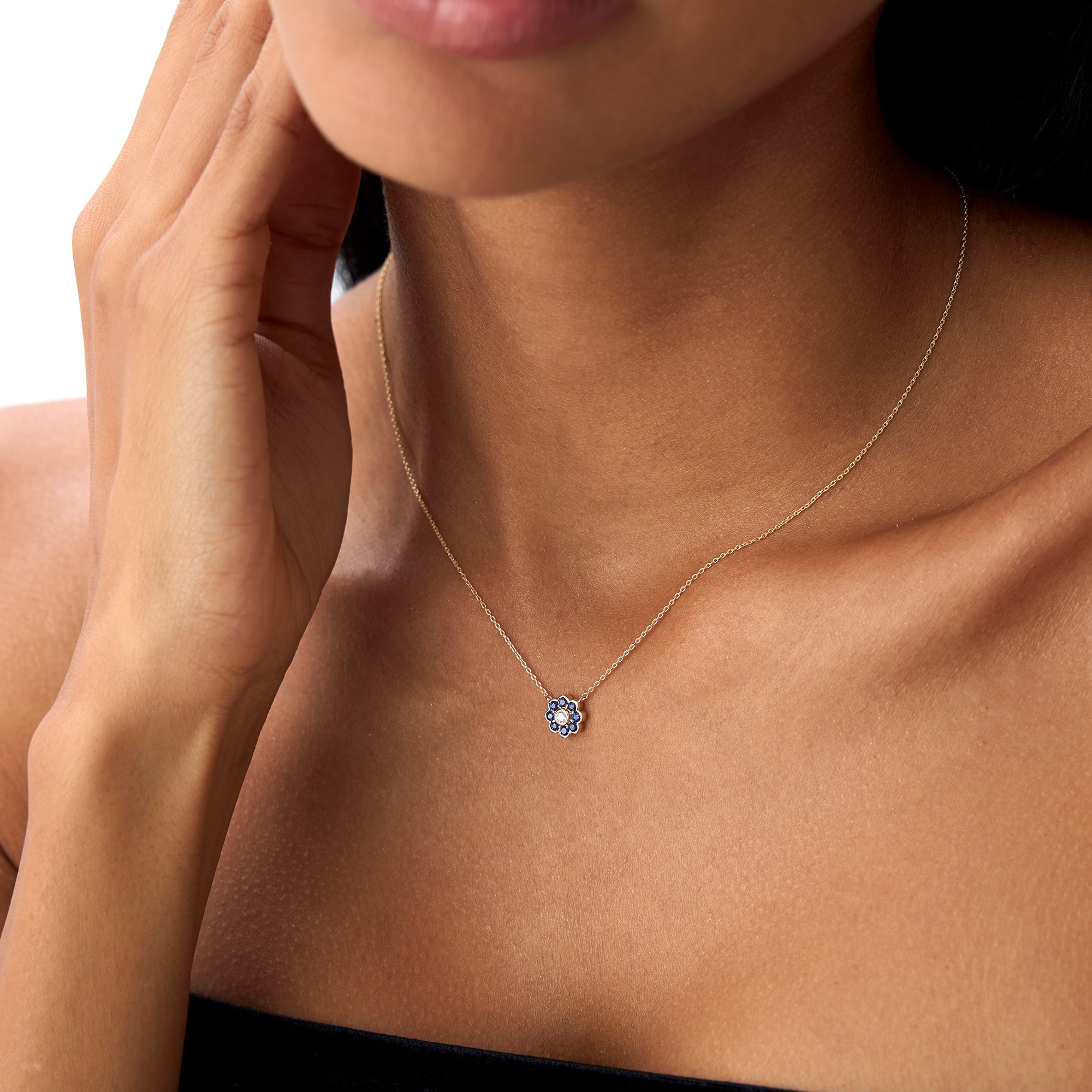 Bezel Setting Sapphire Flower Diamond Necklace