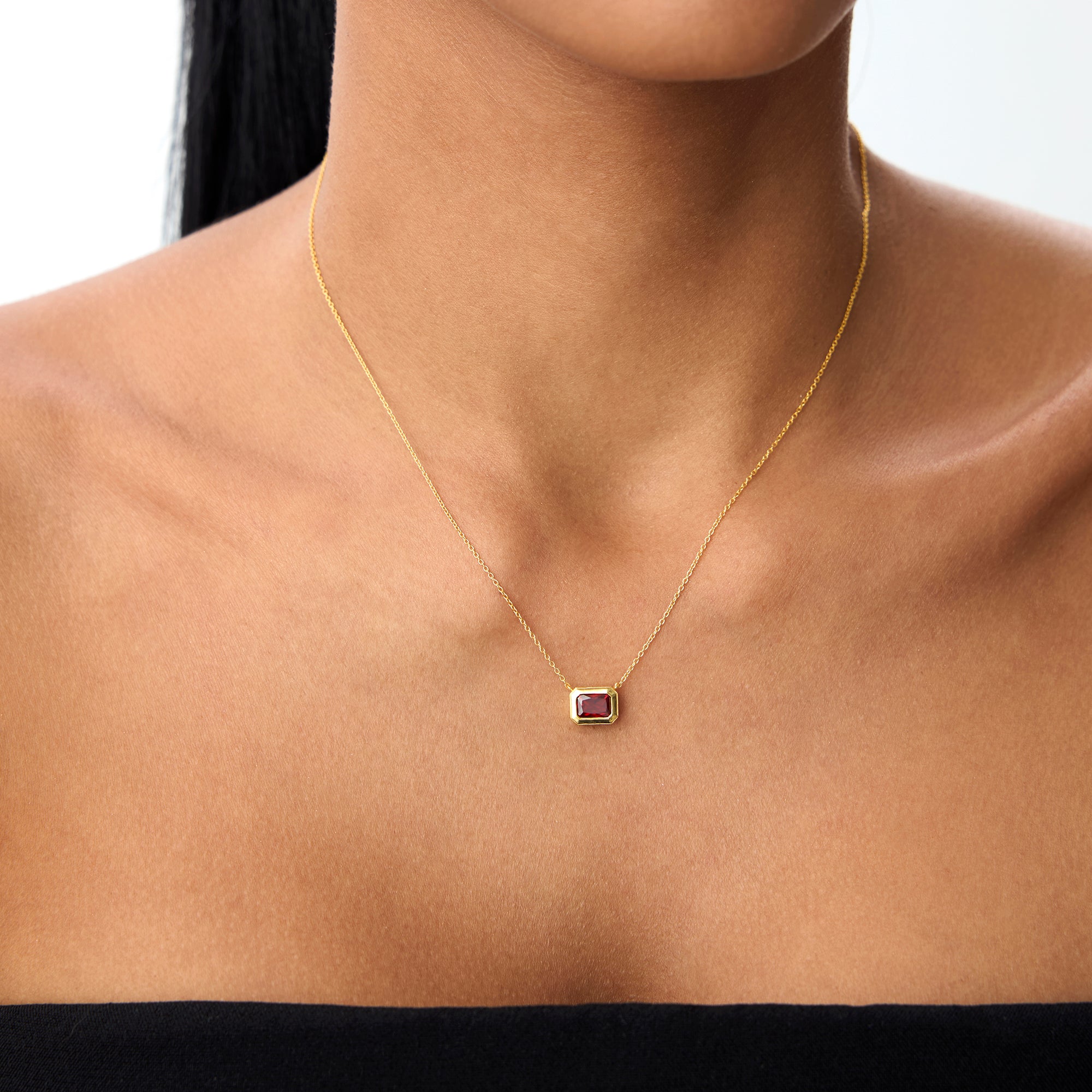 Emerald Cut Bezel Setting Garnet