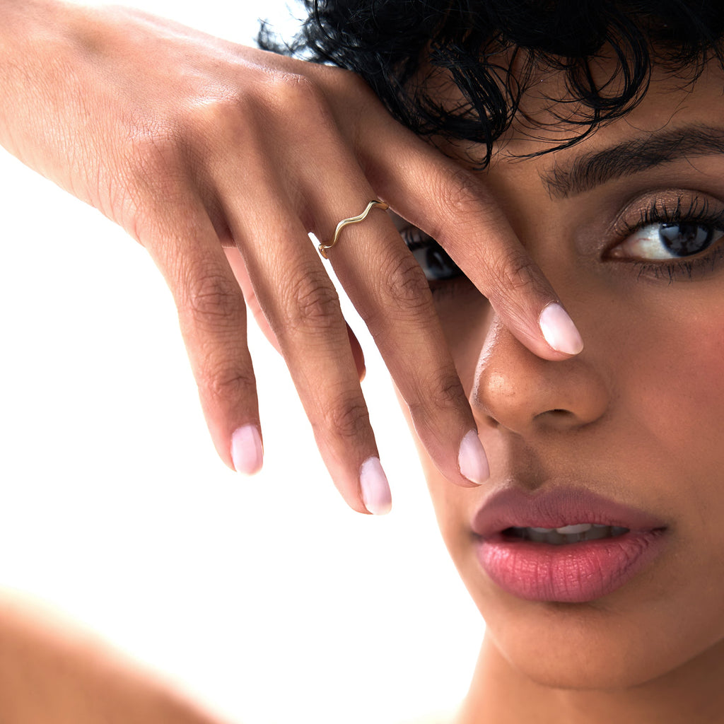 Minimalist Wave Ring