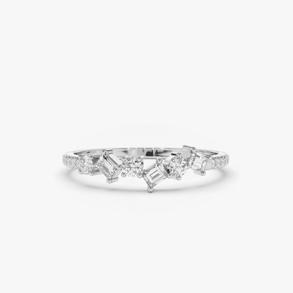 Symmetrical Baguette and Round Diamond Wedding Ring