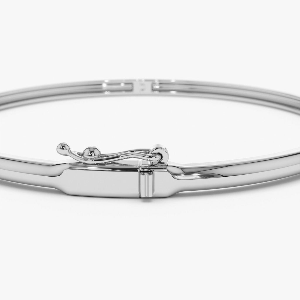 Emerald Shape Diamond Solitare Bangle