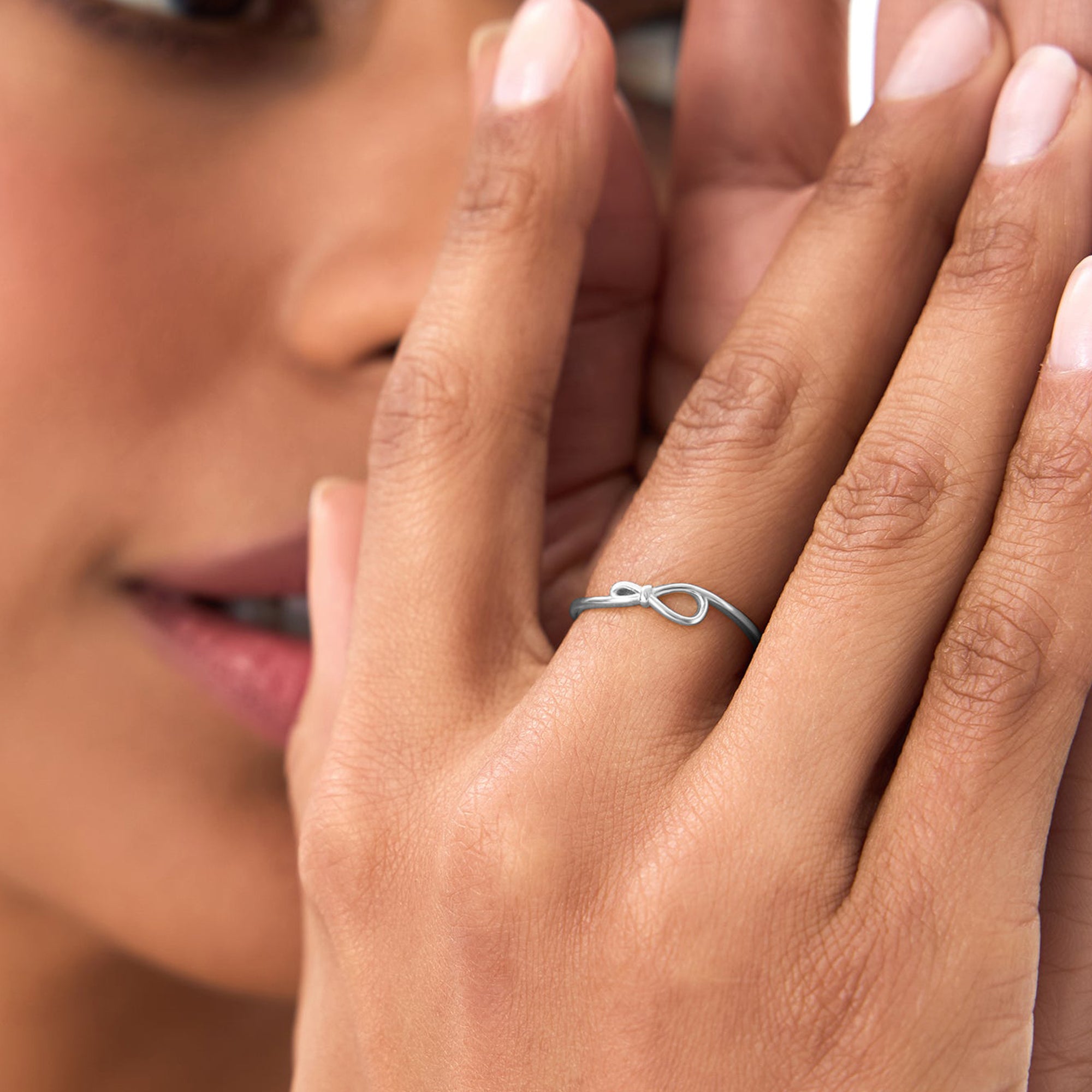 Minimalist Knot Band