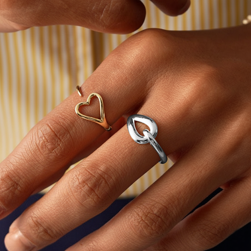 Modern Knot Ring