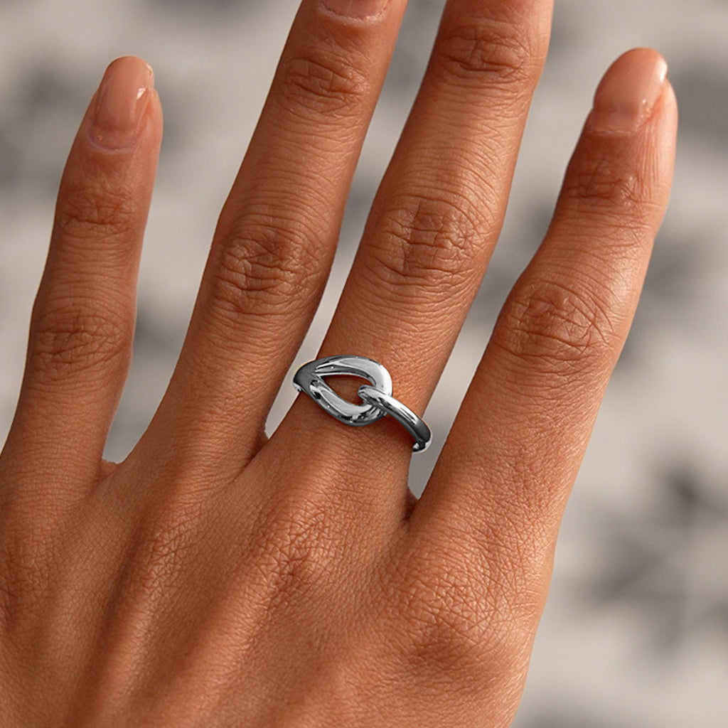 Modern Knot Ring