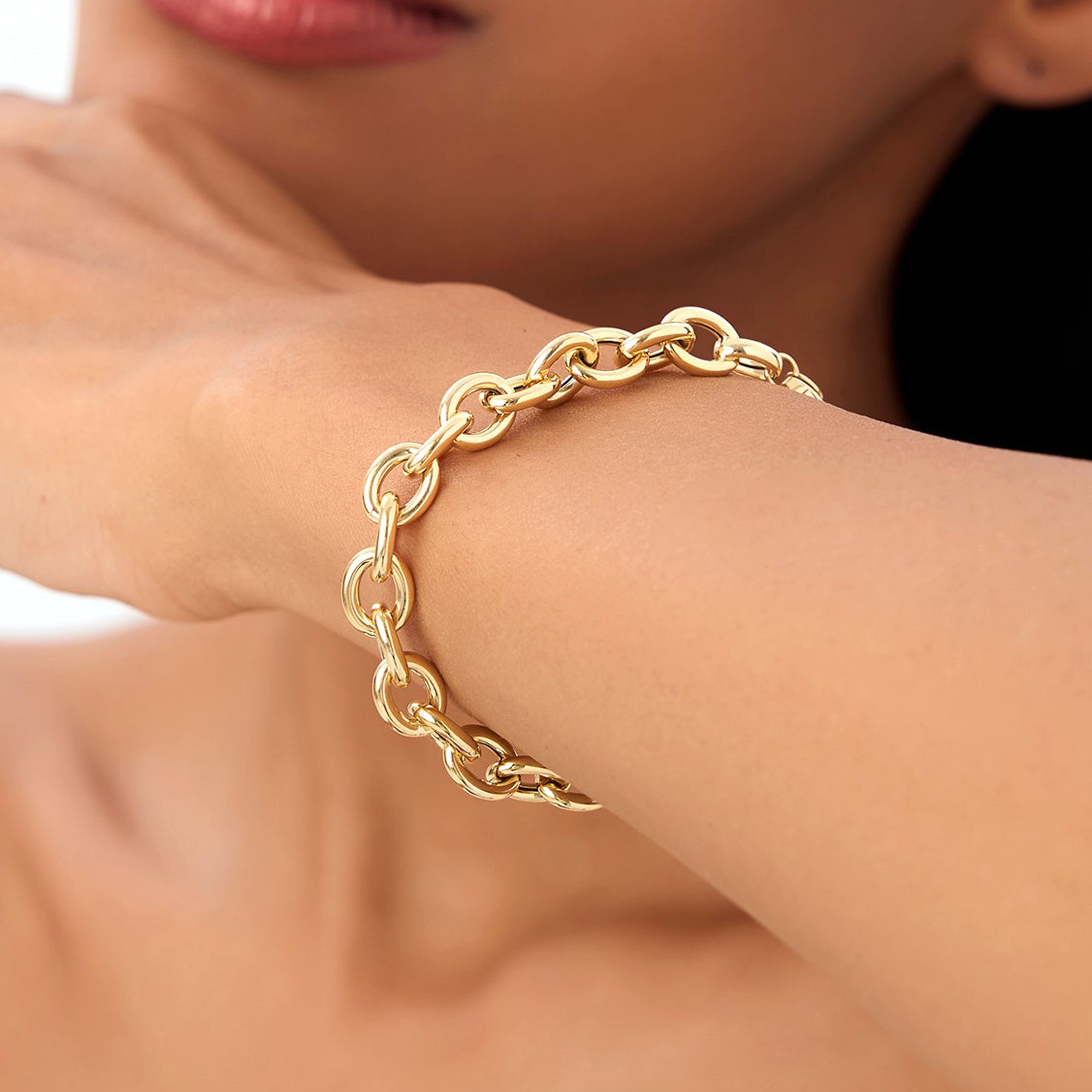 Bold Oval Link Bracelet