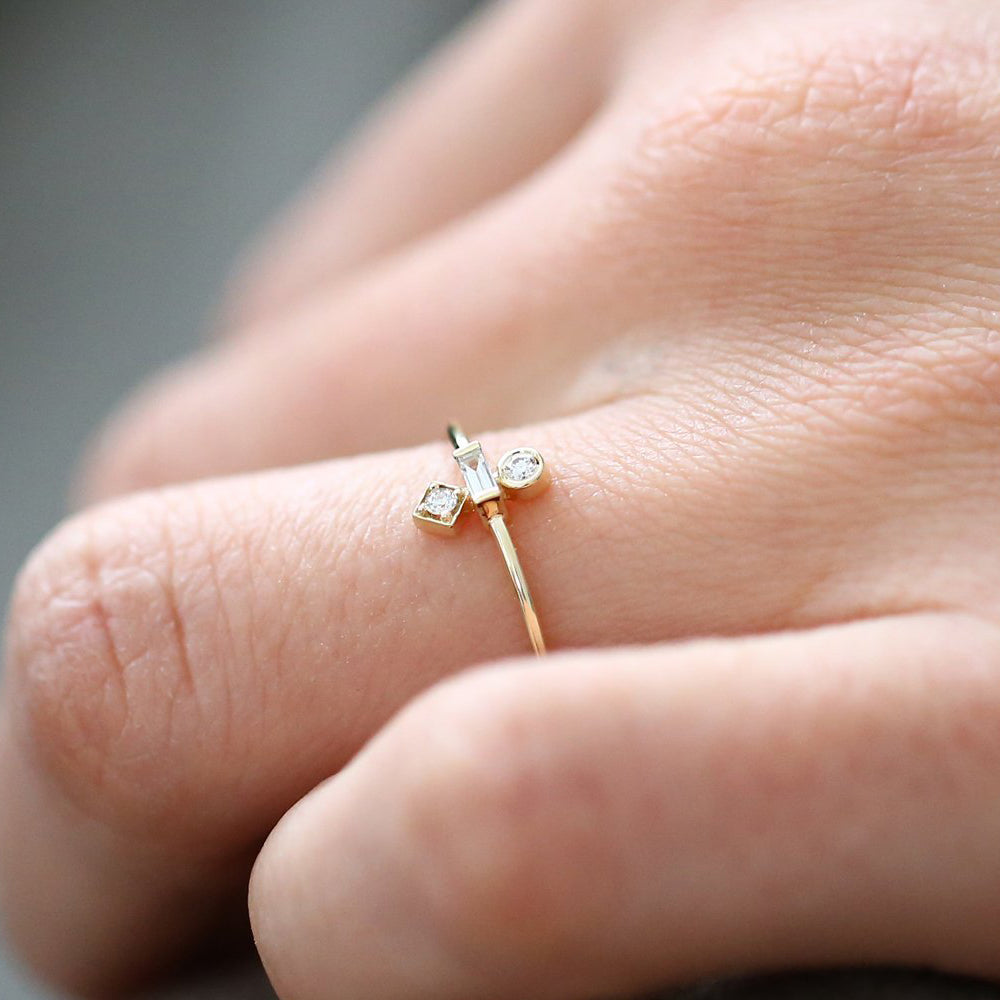 Baguette and Round Cut Diamond Ring