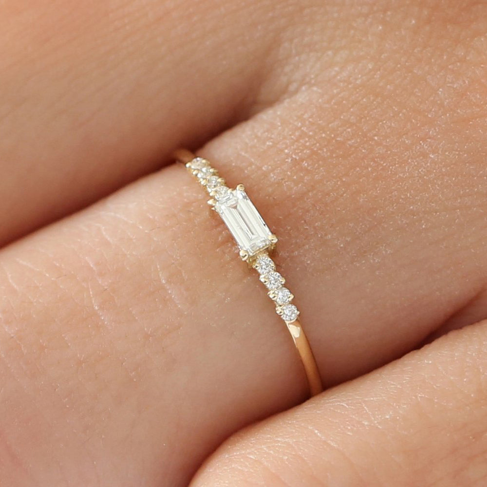 Baguette & Round Diamond Engagement Ring