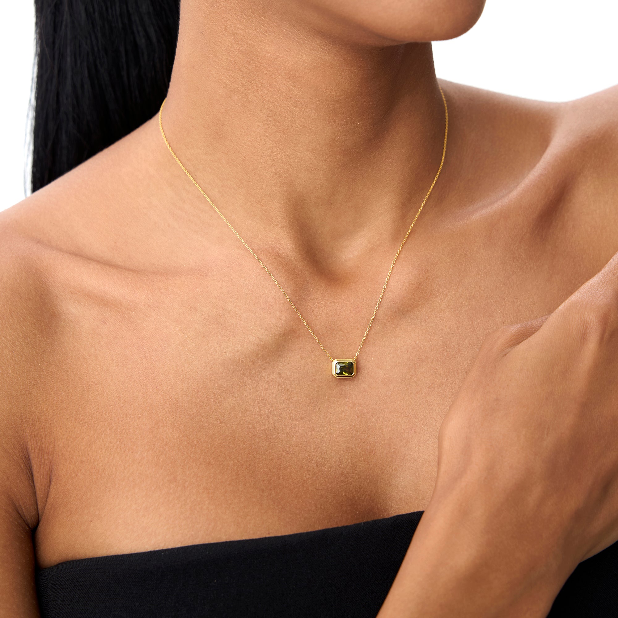 Emerald Cut Bezel Setting Peridot