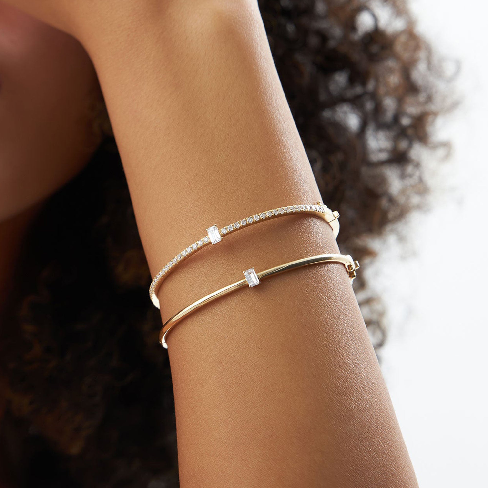 Emerald Shape Diamond Solitare Bangle