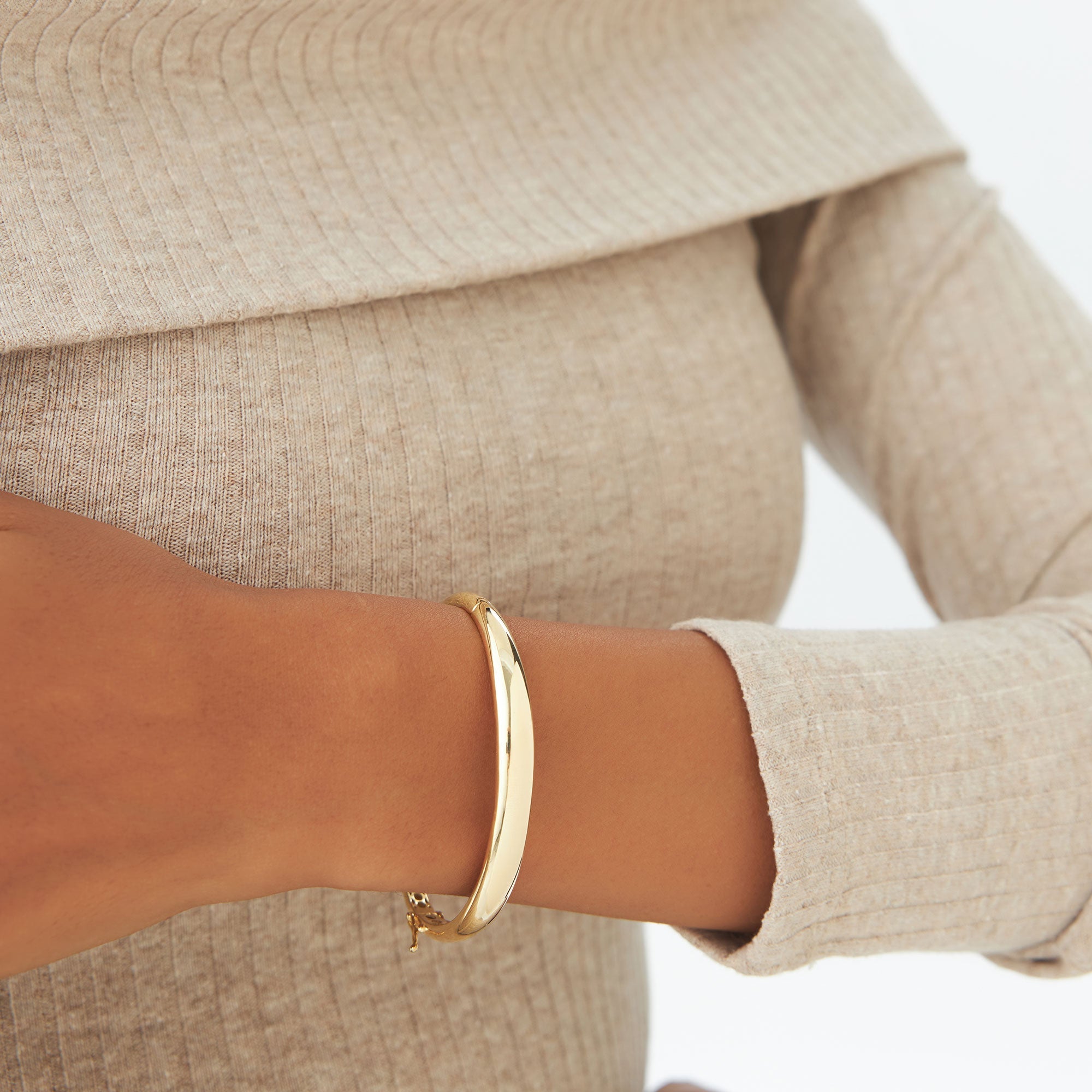 7.5MM Classic Dome  Bangle Bracelet