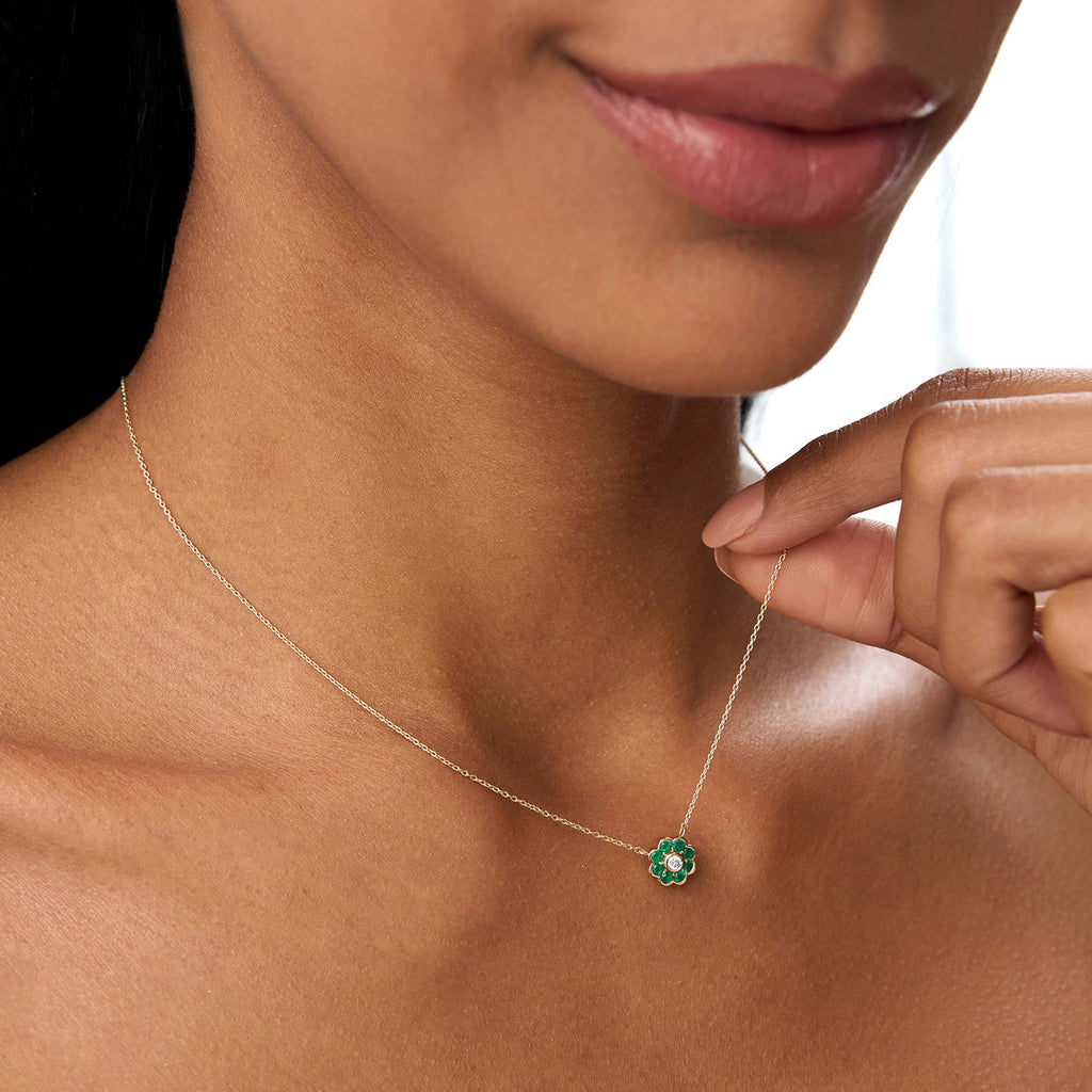 Bezel Setting Emerald Flower Diamond Necklace