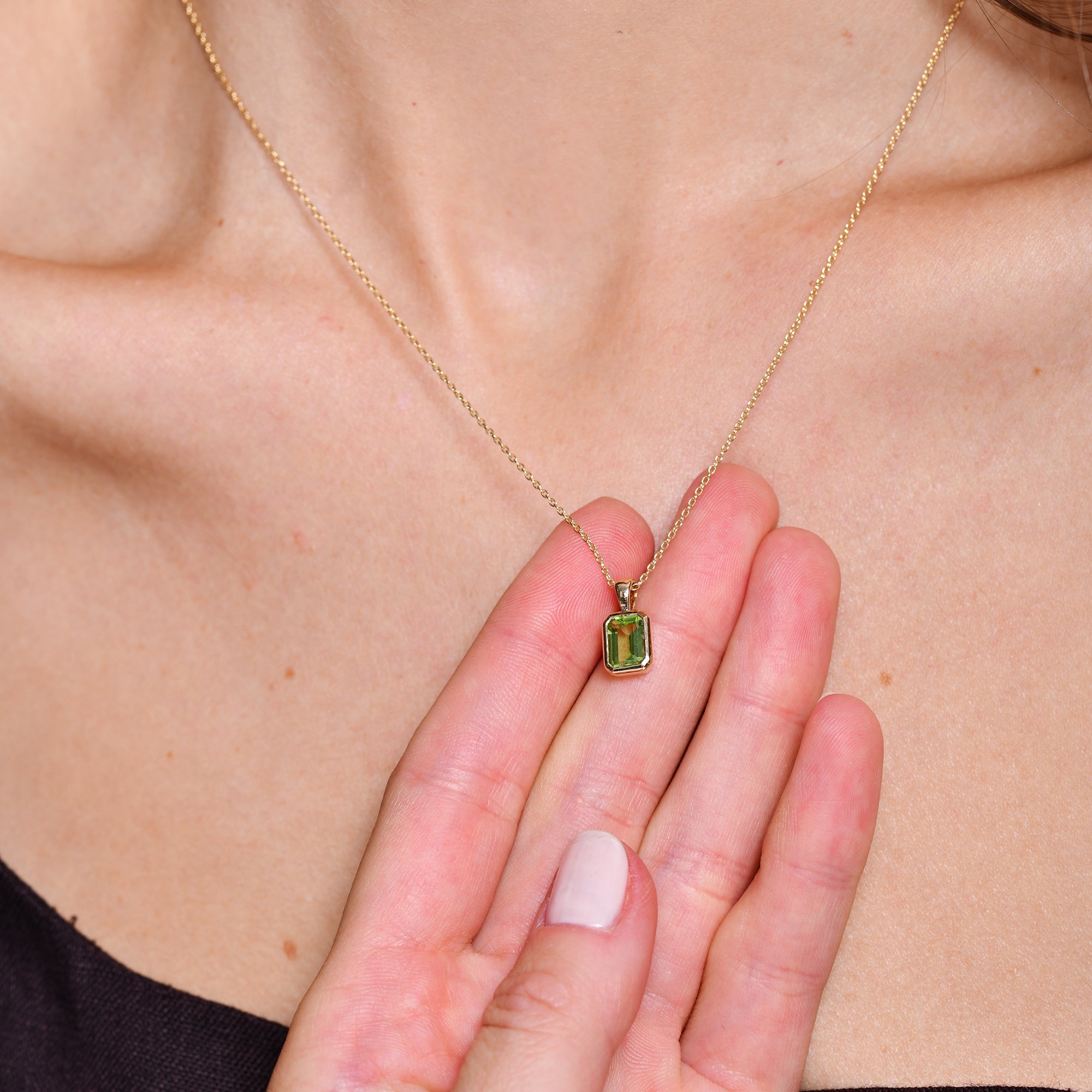 Emerald Cut Peridot Vertical Bezel Setting Pendant
