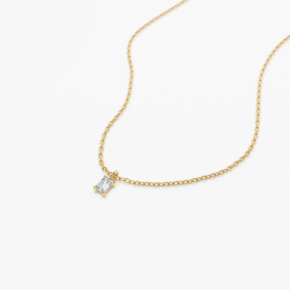 Emerald Cut Diamond Solitaire